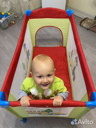 Манеж детский складной