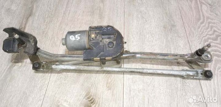 Трапеция дворников с моторчиком Audi Q5