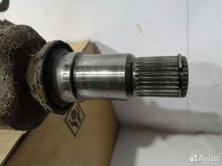 Привод задний левый Suzuki Grand Vitara 2.4L