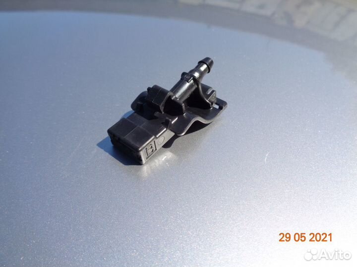 Форсунка омывателя Тойота