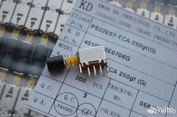 Кнопки с фиксацией на плату, лот 400шт