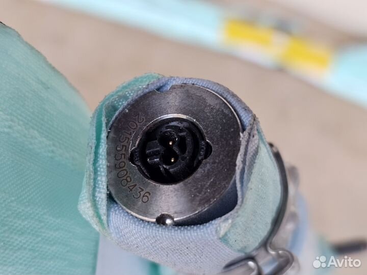 Шторка безопасности левая Mercedes W447