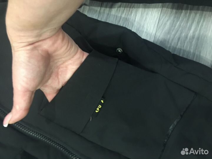 Пуховик зимний женский