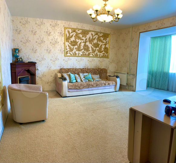 3-к. квартира, 87 м², 3/10 эт.