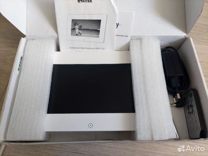 Цифровая фоторамка Ritmix