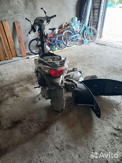 Скутер Sym Symphony 125 на запчасти