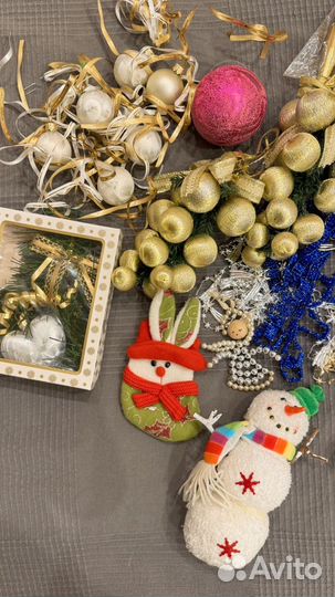Набор новогодних украшений. Елочные игрушки