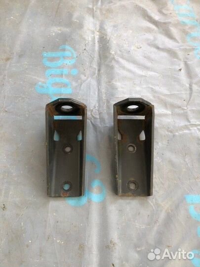 Кронштейн амортизатора Daf Xf 105 MX300 paccar