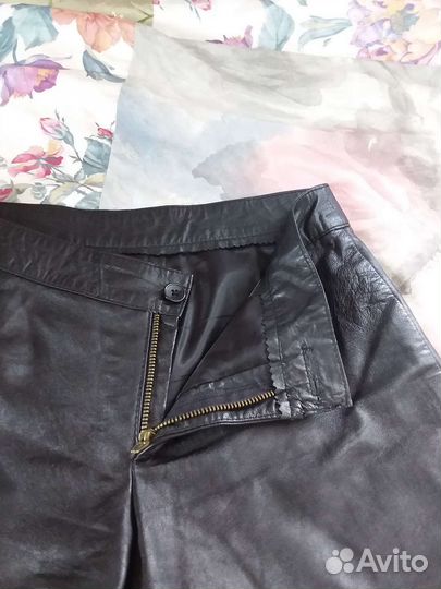 Кожаные шорты размер S-M