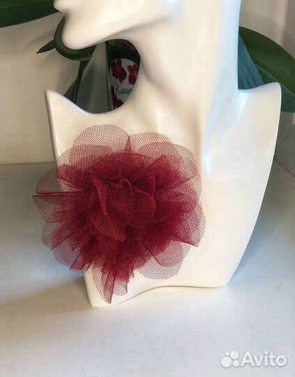 Брошь ручной работы цветок