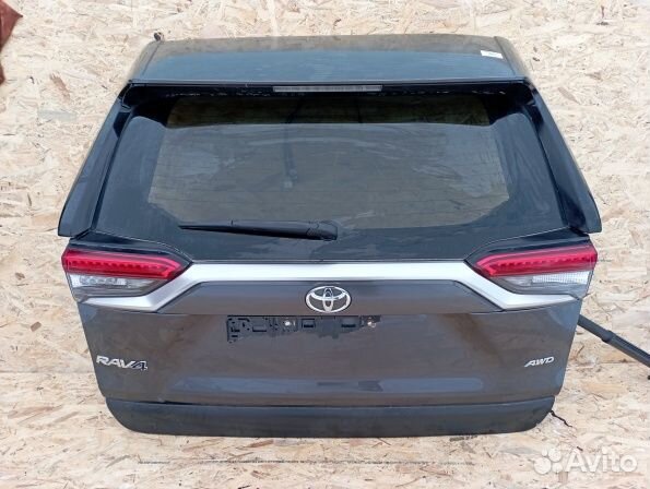 Крышка багажника Тойота Рав 4 в 50