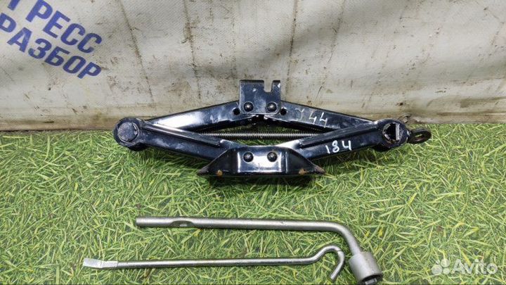 Домкрат Mazda 6 Gh седан 2.0 LF 2008