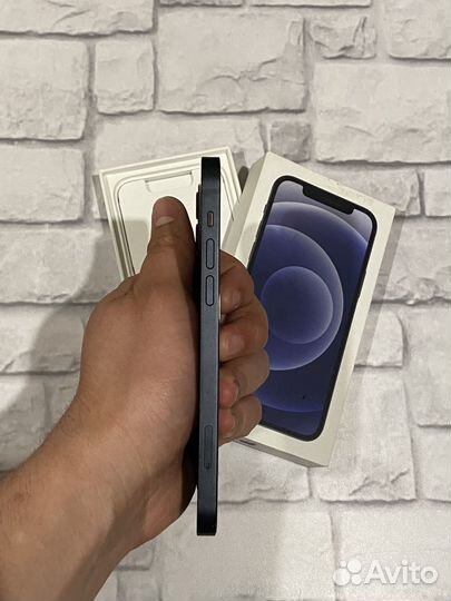 iPhone 12, 64 ГБ