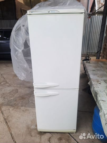 Холодильник бу стинол