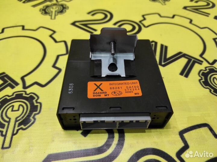 Блок управления дверьми Subaru Forester SG5 EJ205