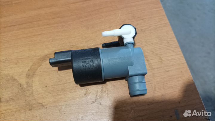 Насос омывателя Лада Ларгус