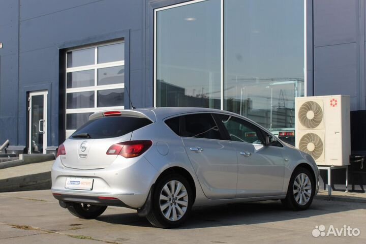 Opel Astra 1.6 МТ, 2013, 128 058 км