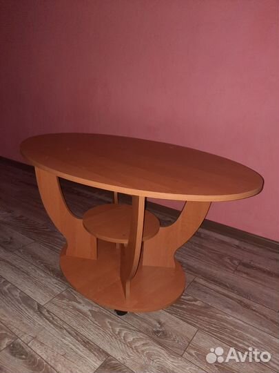 Журнальный столик на колесах бу