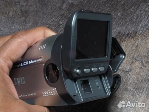 Видеокамера JVC GR-DA20E