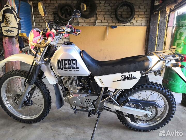 Suzuki djebel 200