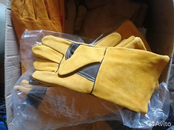 Перчатки