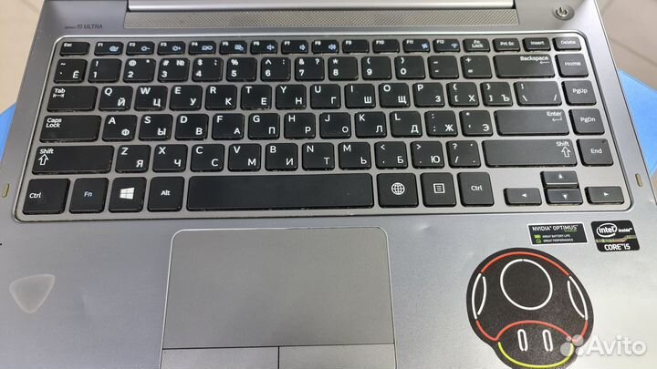 Ультрабук Samsung Intel Core i5 NVidia GT 620m