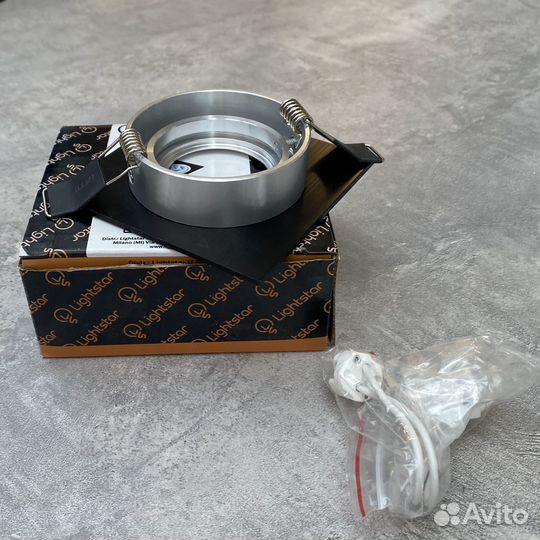 Точечные светильники новые