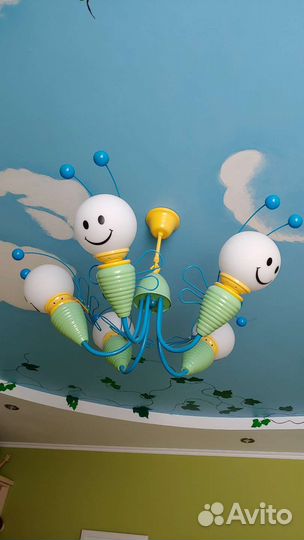 Люстра и светильники в детскую комнату Италия