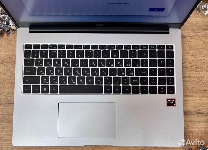 Honor MagicBook X16 Pro Plus 2024 R7-8845HS 16/512