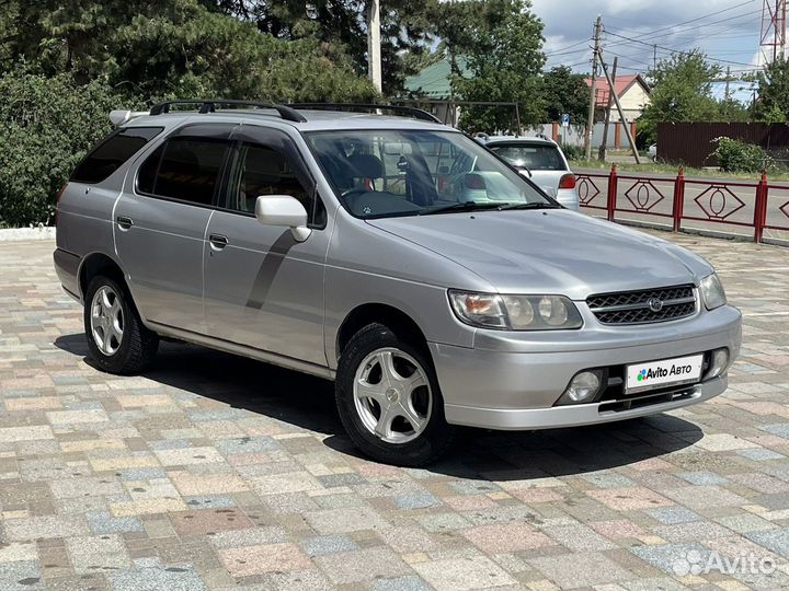 Nissan R Nessa 2.0 CVT, 2000, 240 000 км
