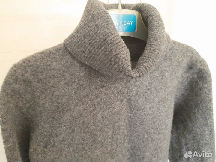 Свитер шерстяной для девочки, серый