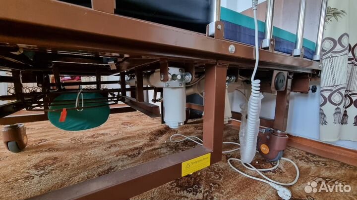 Медицинская кровать для лежачих больных элекро