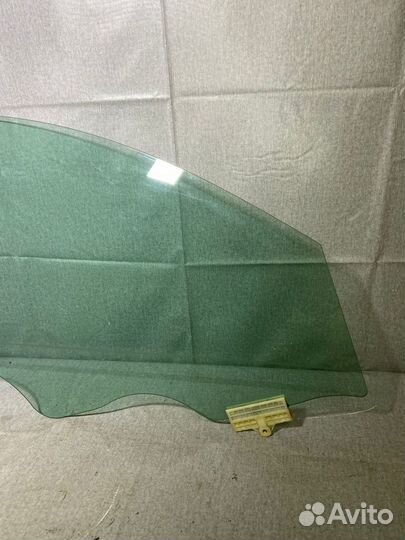 Стекло двери передней правой KIA Optima 4 GT