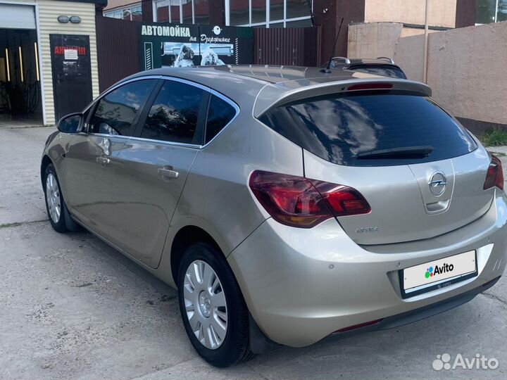 Opel Astra 1.6 AT, 2010, 175 000 км