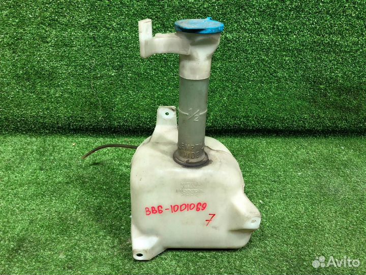 Бачок омывателя Honda Prelude BB6