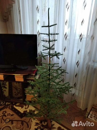 Новогодняя искусственная елка