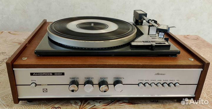 Проигрыватель винила аккорд-001 Стерео