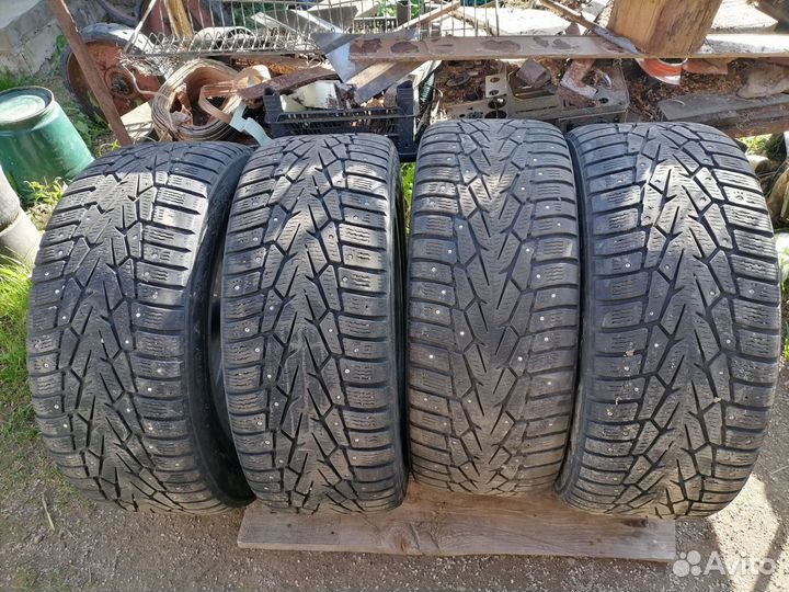 Nokian Tyres Hakkapeliitta 9 225/55 R16