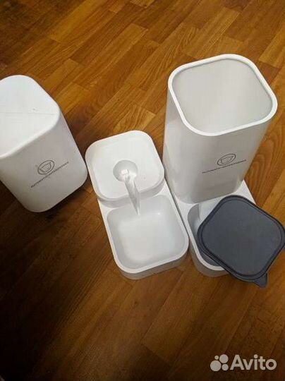 Автокормушка и поилка для кошек