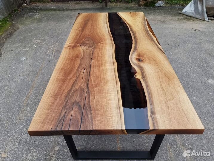 Компьютерный стол из массива, компьютерный стол