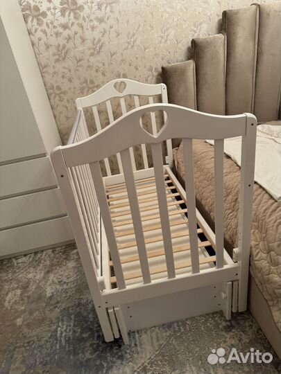 Детская кроватка