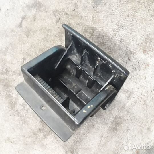 Пепельница задняя в консоль Фольксваген Пассат Б3