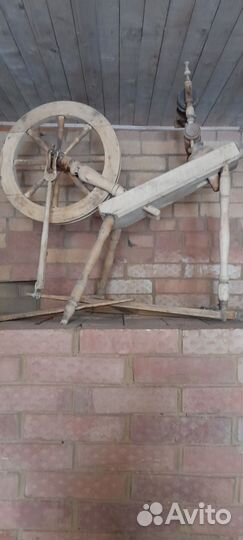 Прялка антикварная