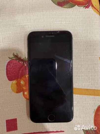 iPhone 8, 64 ГБ