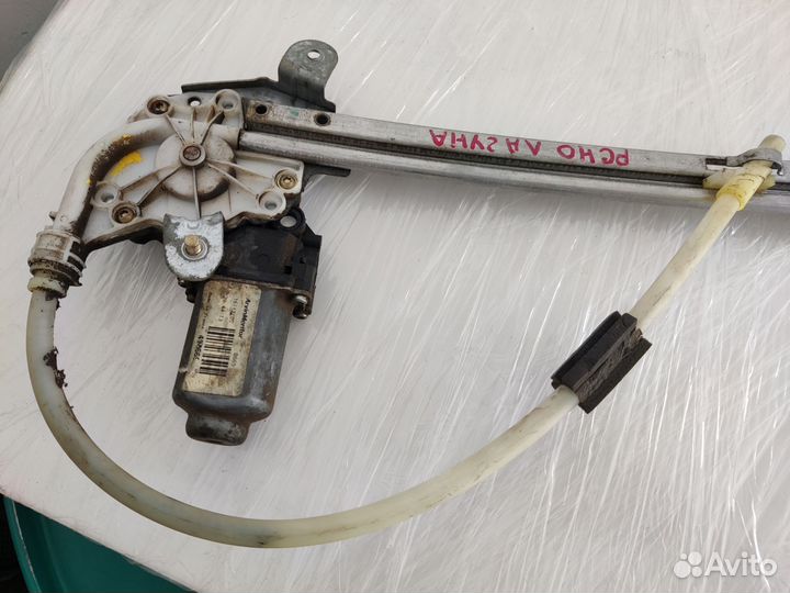 Стеклоподъемник задний левый Renault Laguna 2