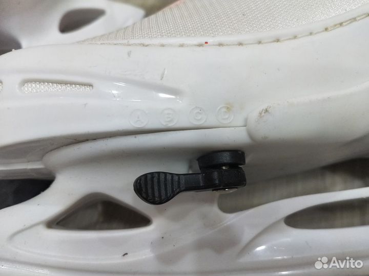 Коньки фигурные (34-37 размер)