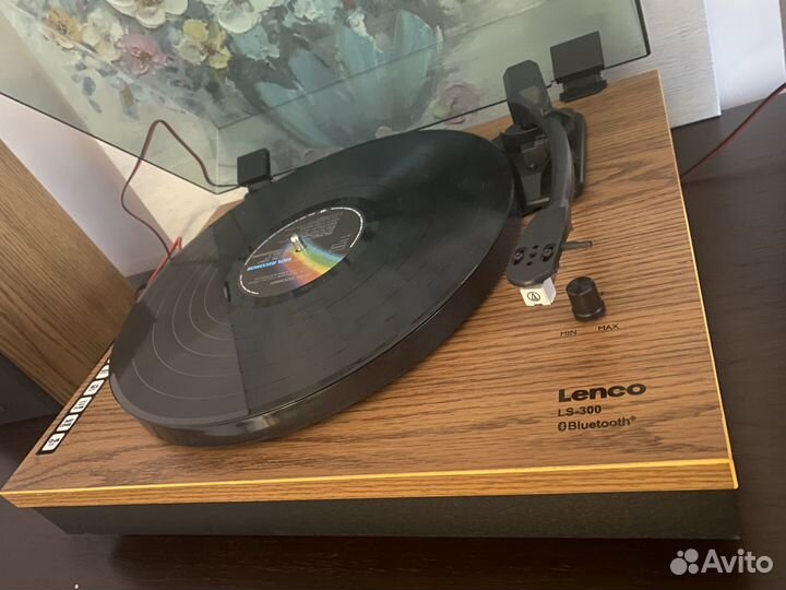 Виниловый проигрыватель Lenco LS-300 с колонками