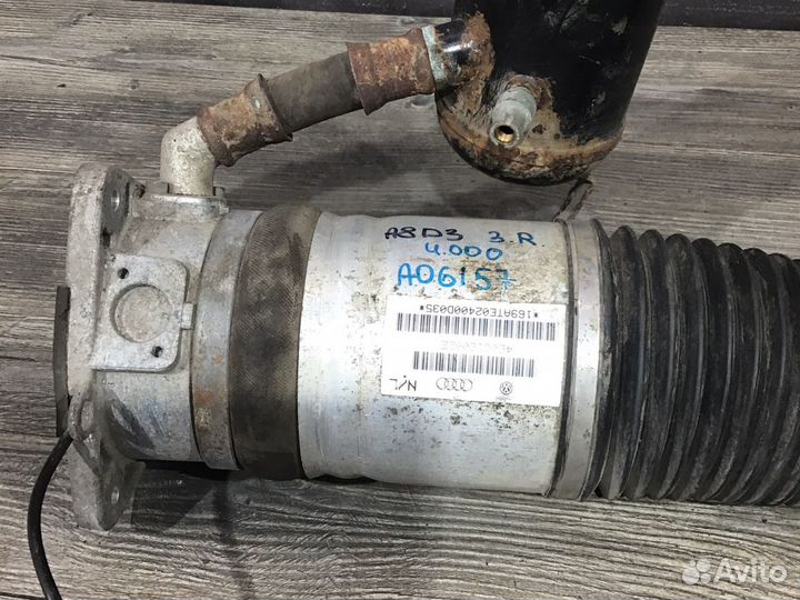 Стойка задняя правая Ауди А8 Д3