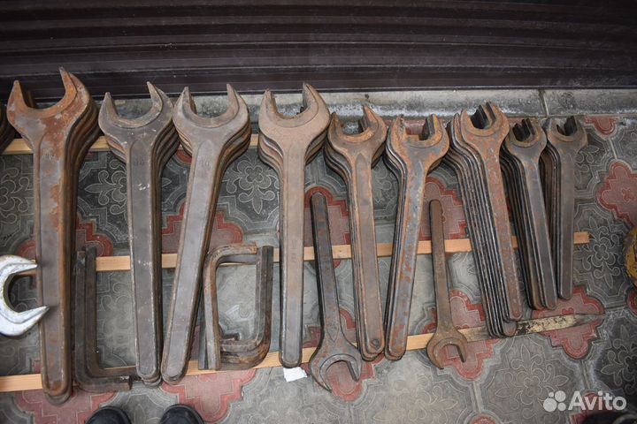 Рожковый ударный двусторонний ключ 75x80