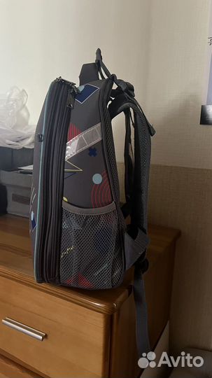 Рюкзак школьный